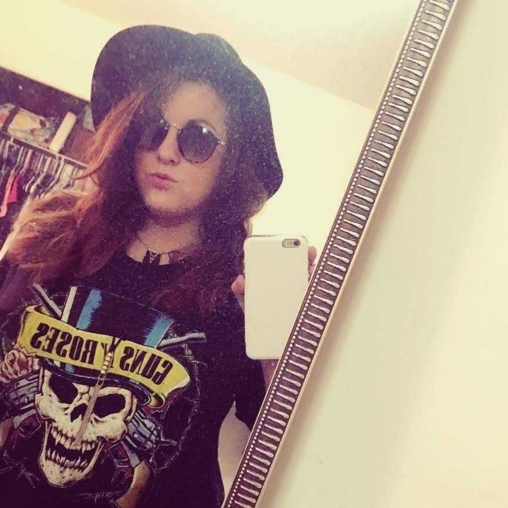 Meet your Posher, Amanda